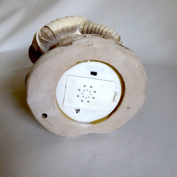 NEW 14.5” HOLIDAY BARN GOTHIC HALLOWEEN MUMMY BUST LED LIGHT UP RESIN SCULPTURE - Picture 14 of 15